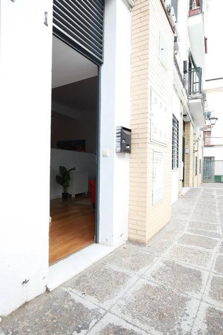 Nuevo Estudio Centro Sevilla. Ac/Wifi Castellar 56 Exterior photo